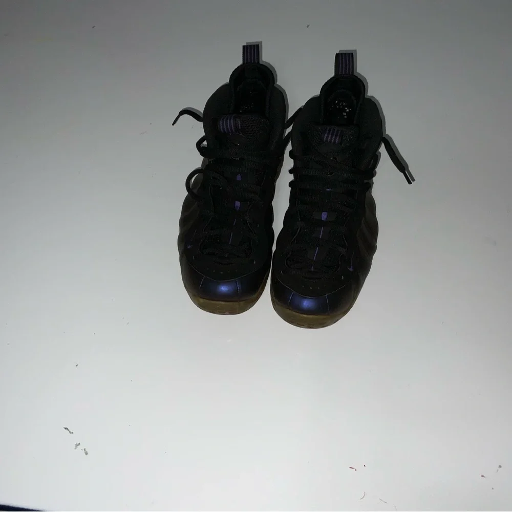 Nike Black and Purple Athletic Shoes - Picture 3 of 5